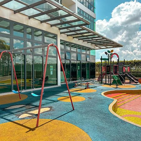 Starry Homes @ Green Haven 2Beds 2Bath+Pool View Masai Exteriör bild